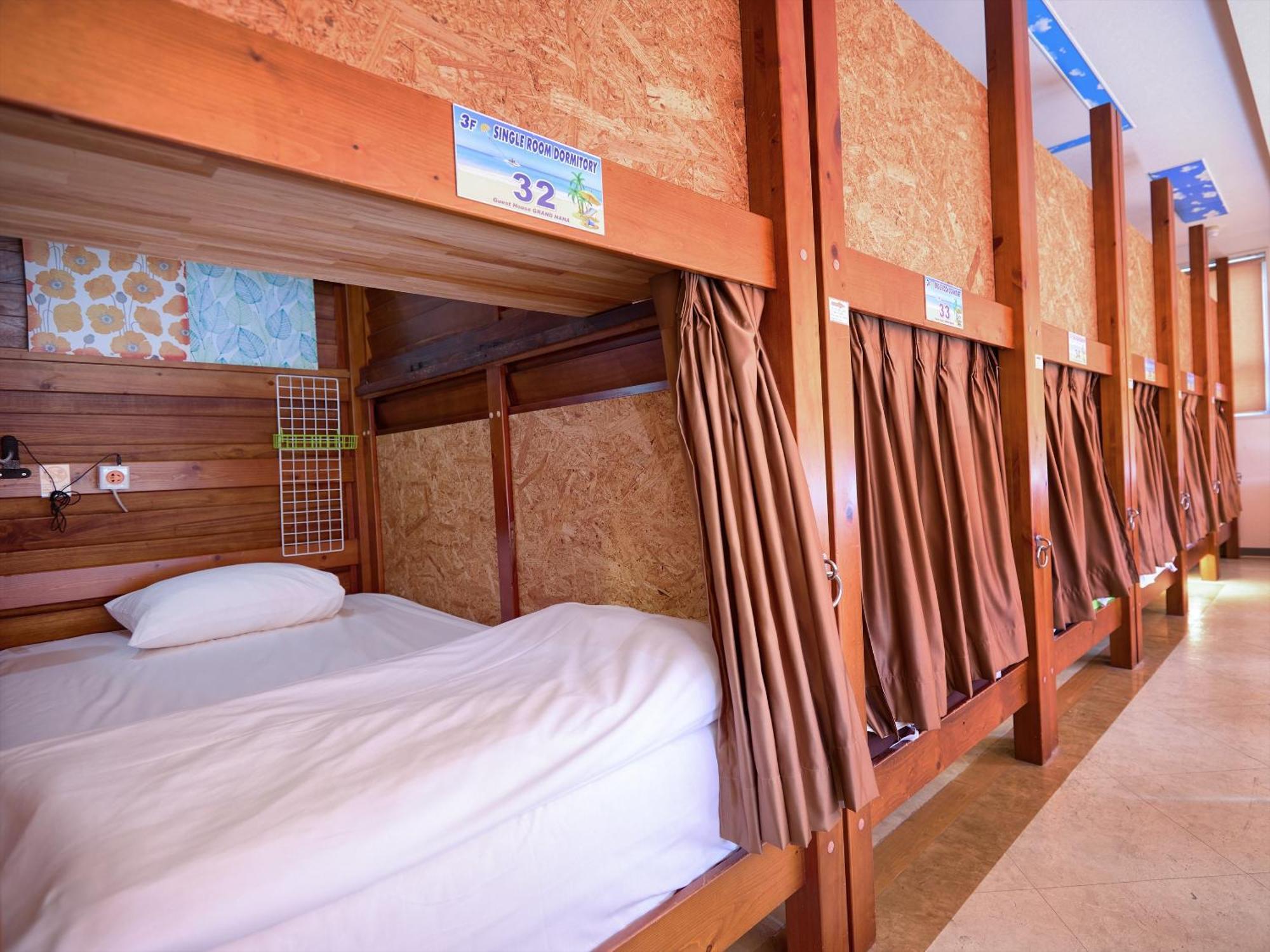 Guest House Grand Naha Esterno foto