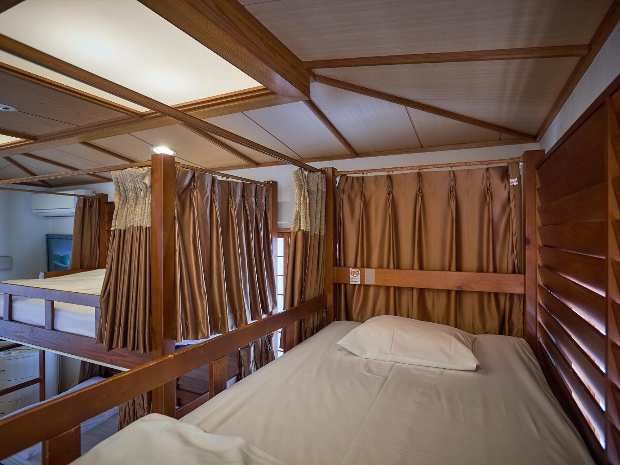 Guest House Grand Naha Esterno foto