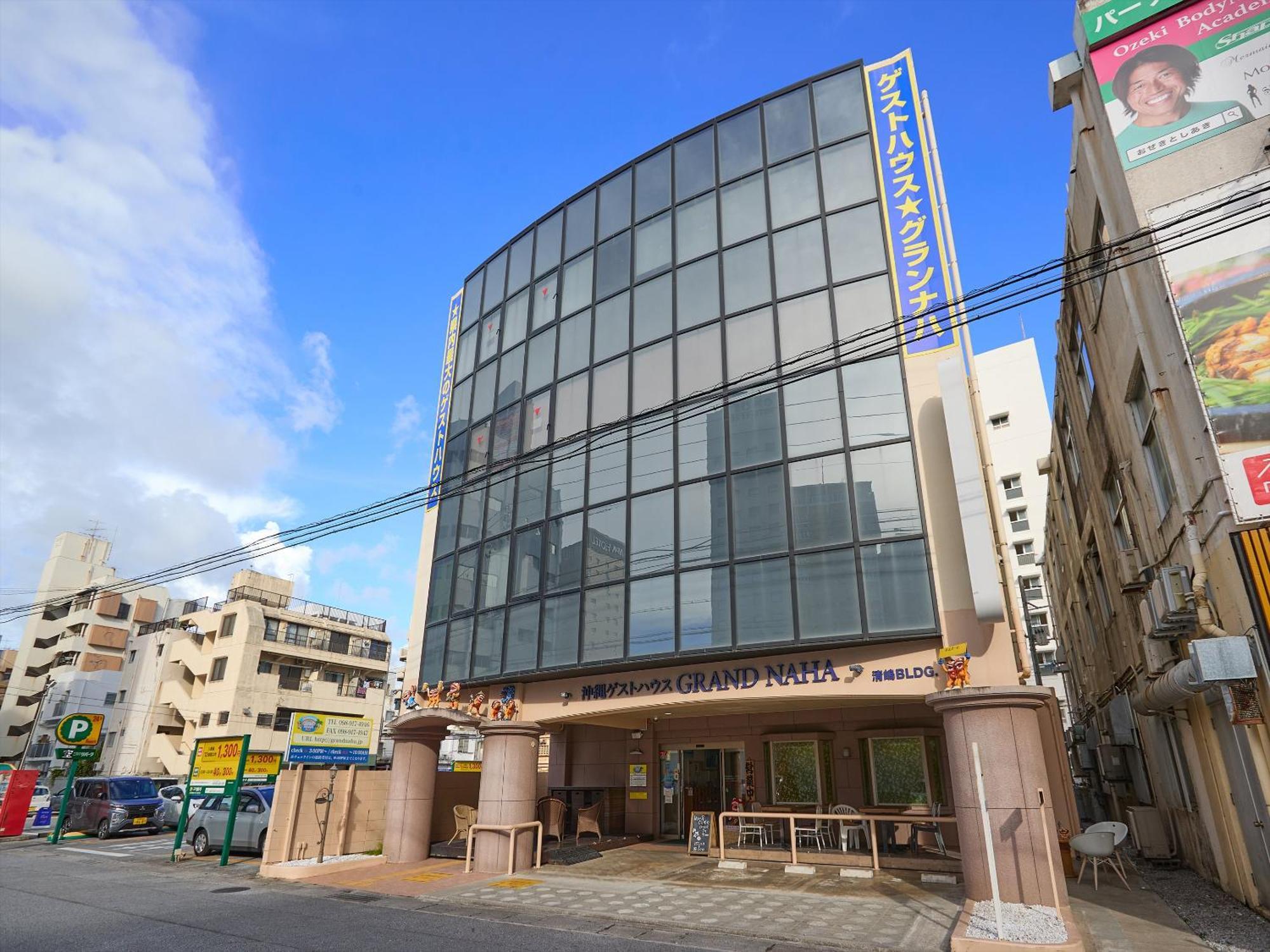 Guest House Grand Naha Esterno foto