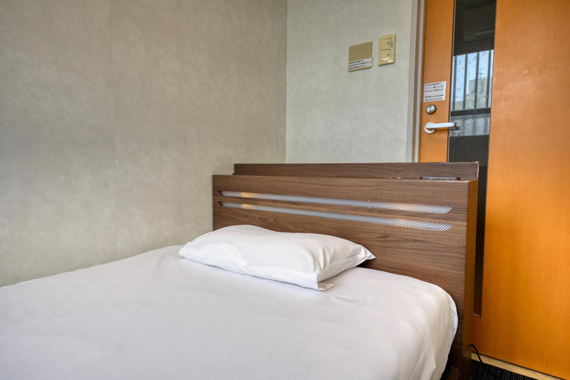Guest House Grand Naha Esterno foto